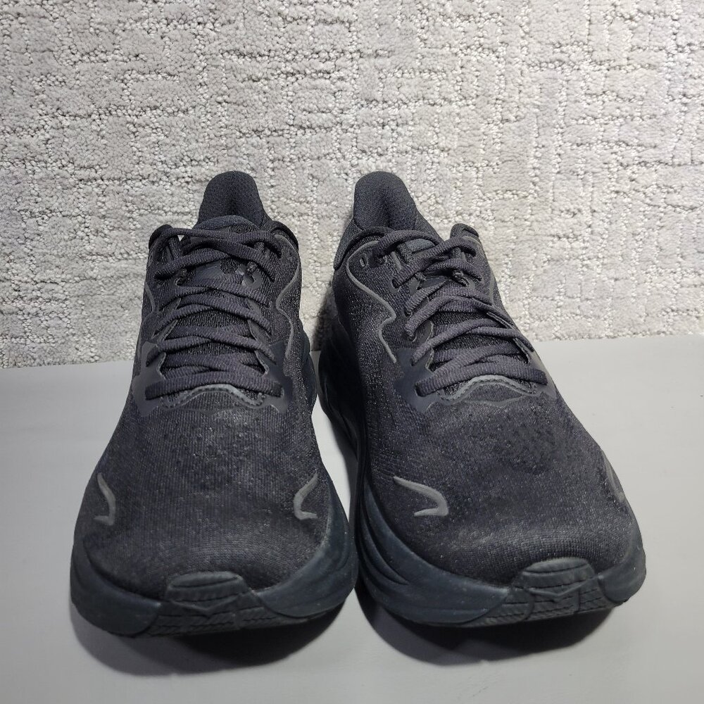 Hoka One One Clifton 10 Mens Size US 8D Triple Black Lace-Up Everyday Run Shoes - Picture 2 of 12